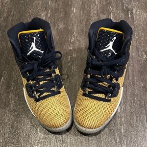 Jordan Air Spike Forty Dunk From Above with Breathable Design